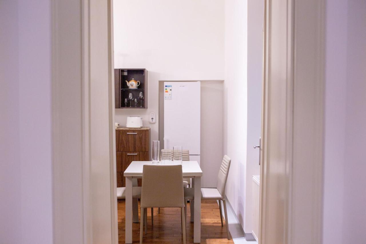 Alessia Apartment In The Old Town Τιμισοάρα Εξωτερικό φωτογραφία